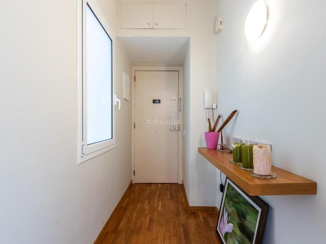 Piso en venta en Sabadell, Eixample. Soleado y acojedor, con terraza y plaza de aparcamiento. Pisos.