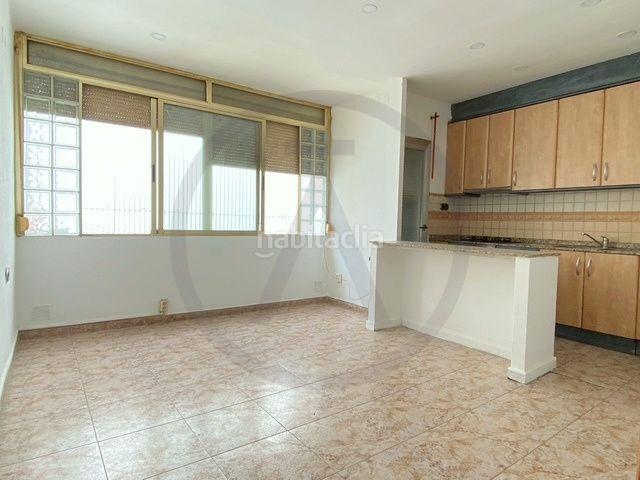 Piso en venta en Sabadell, Els Merinals. OPORTUNIDAD EN SABADELL JUNTO A CARRETERA DE TERRASSA. Pisos.