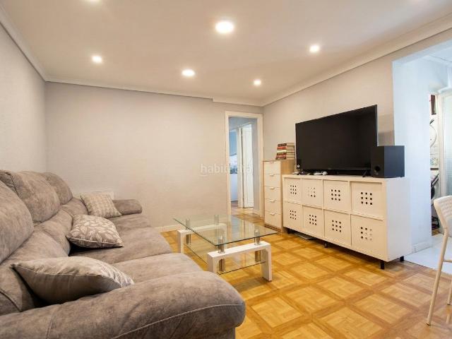 Piso en venta en Sabadell, Els Merinals. Piso de 3 habitaciones en Sabadell. Pisos.