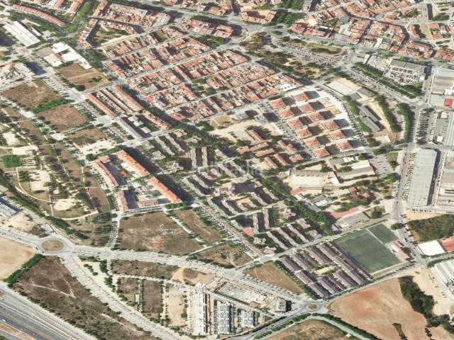 Piso en venta en Sabadell, Els Merinals. Piso en Plaza Merinals dels en Sabadell, Barcelona. Pisos.