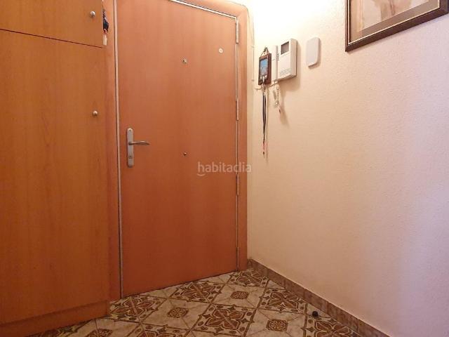 Piso en venta en Sabadell, Espronceda. COMPLETAMENTE EXTERIOR CON BALCÓN Y PARA ENTRAR A VIVIR!. Pisos.
