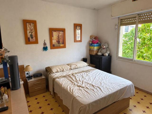 Piso en venta en Sabadell, Espronceda. Piso de 3 habitaciones con balcón y ascensor. Pisos.