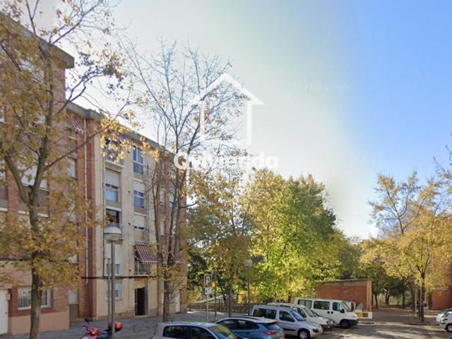 Piso en venta en Sabadell, La Roureda. Piso ALQUILADO de 3 habitaciones en La Roureda, Sabadell. Pisos.