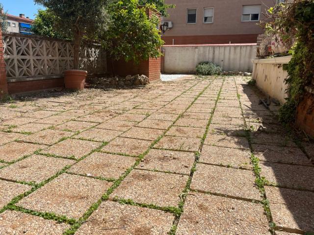 Piso en venta en Sabadell, Les Termes. planta baja Reformada a estrenar, con gran terraza y pk!. Pisos.