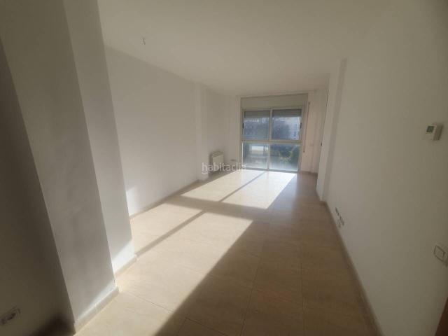 Piso en venta en Sabadell, Sol i Padrís Sant Oleguer. Pis a lEixample. 2 habitacions dobles. Balcó i ascensor. Pisos.