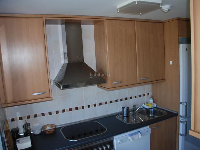 Piso en venta en Sabiñánigo, Las Margas Golf Latas. Piso coqueto todo exterior muy luminoso y con maravillosas vistas, garaje y trastero. Pisos.