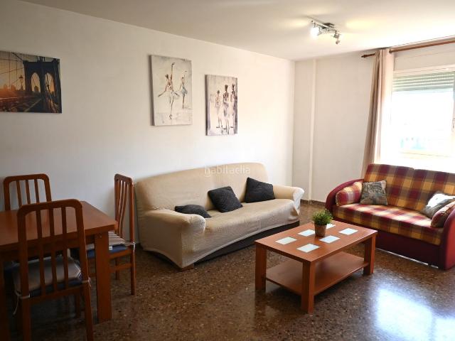 Piso en venta en Sagunt, Avenida de Abril 9 de Octubre. PISO MODERNO CON GARAJE Y TRASTERO. Pisos.