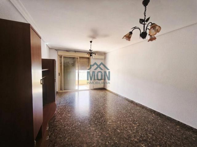 Piso en venta en Sagunt, Las Islas. Amplia vivienda en la playa. Pisos.