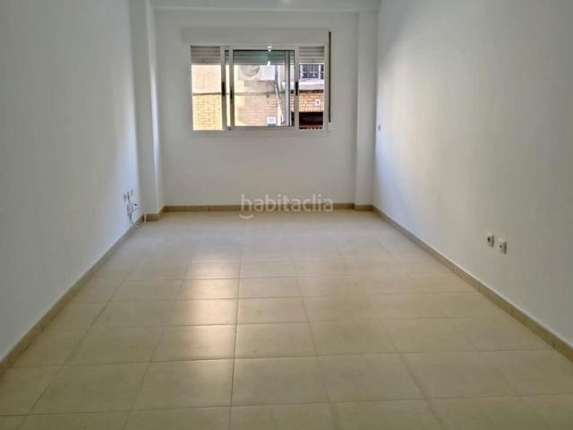 Piso en venta en Sagunt, Playa Puerto de Sagunto. REFORMADO CON PATIO CERCA DE LA PLAYA. Pisos.