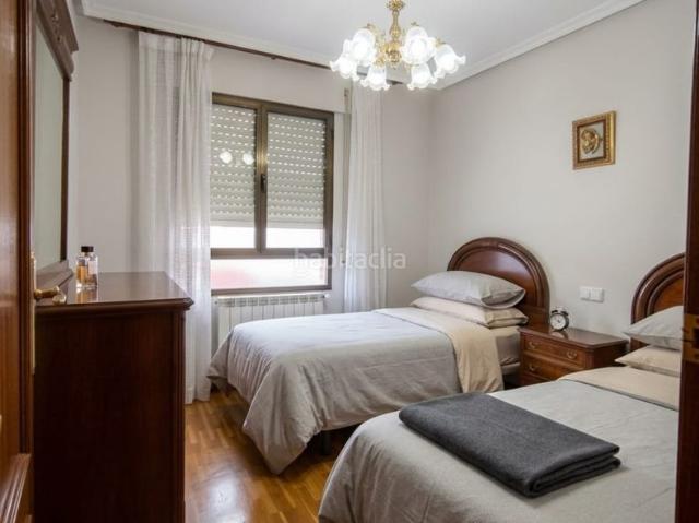 Piso en venta en Sahagún. PISO EN VENTA EN SAHAGUN LEON CON GARAJE Y TRASTERO. Pisos.
