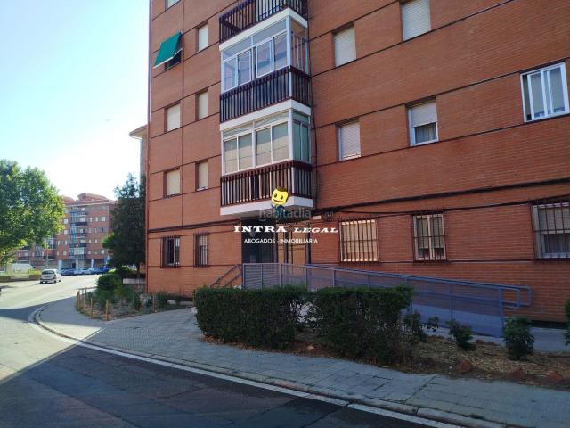 Piso en venta en Salamanca, Tormes La Vega. Exclusiva vivienda con 2 garajes en San José. Pisos.