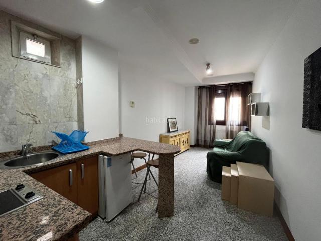 Piso en venta en Salamanca, Vidal. Apartamento junto Avenida Portugal y Torres Villarroel. Pisos.