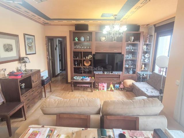 Piso en venta en Salamanca, Capuchinos Glorieta Ciudad Jardín. PISO VENTA SALAMANCA. Urbis te ofrece un piso en venta en la zona de CapuchinosGlorietaCiudad Jardín, Salamanca. Pisos.