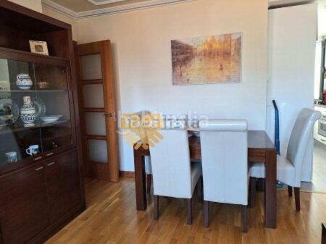 Piso en venta en Salamanca, Carmelitas. Moderno Piso de 2 Habitaciones con Garaje en CarmelitasOeste, Salamanca ?. Pisos.