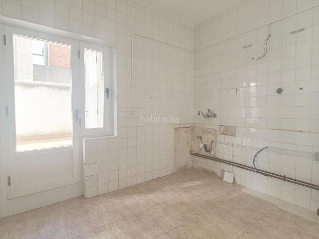 Piso en venta en Salamanca, Carmelitas. PISO VENTA SALAMANCA. Urbis te ofrece un piso en venta en la zona de CarmelitasOeste, Salamanca. Pisos.