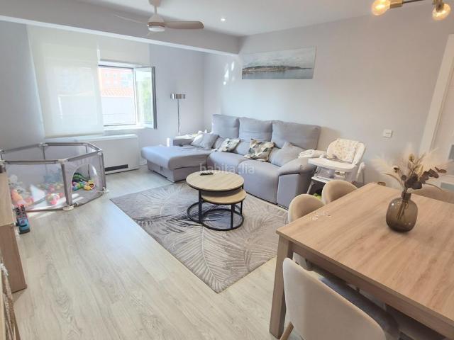 Piso en venta en Salamanca, Garrido Norte. PISO EN VENTA EN GARRIDO NORTE, SALAMANCA. Urbis te ofrece una vivienda reformada, luminosa y lista para entrar a vivir. Pisos.