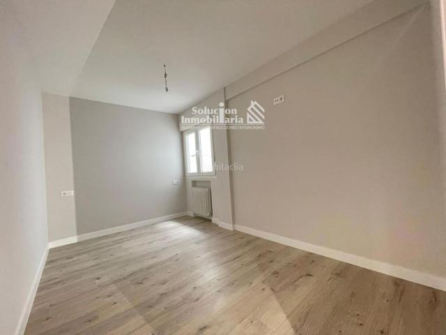 Piso en venta en Salamanca, Pizarrales. EXCLUSIVA VIVIENDA CON GARAJE EN CARRETERA DE LEDESMA LUZ, COMODIDAD Y REFORMA INTEGRAL DE LUJO!. Pisos.