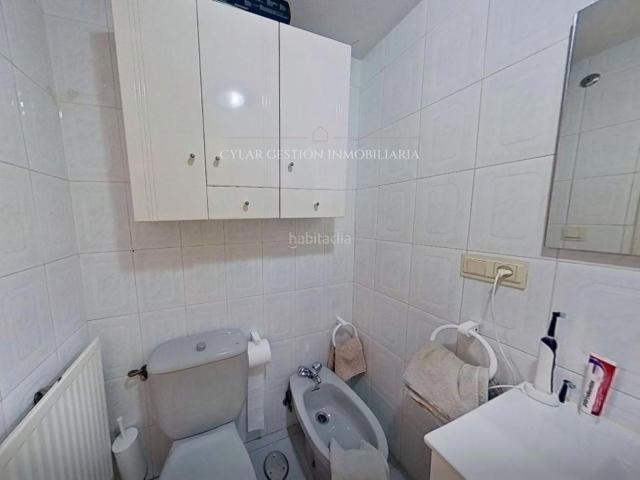 Piso en venta en Salamanca, Pizarrales. PISO MUY LUMINOSO EN VENTA EN CALLE ZURBARAN CON PLAZA DE GARAJE EN SALAMANCA. Pisos.
