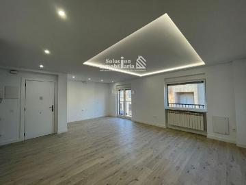Piso en venta en Salamanca, Prosperidad Delicias. EXCLUSIVA VIVIENDA REFORMADA A ESTRENAR EN CAMINO DE LAS AGUAS CALIDADES DE LUJO. Pisos.