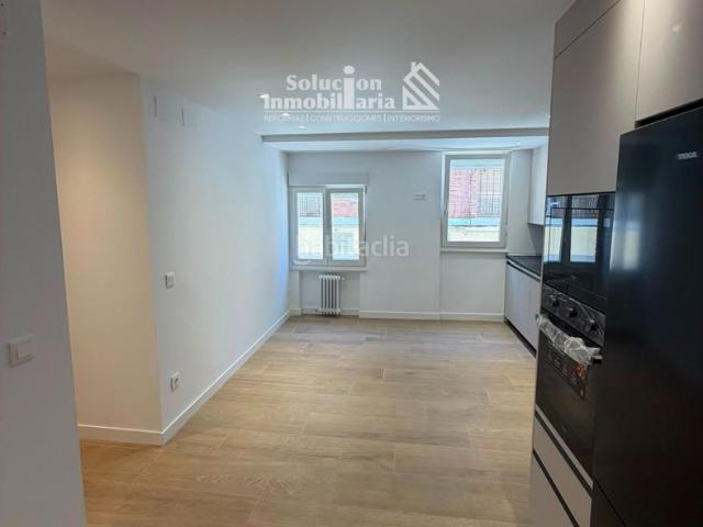 Piso en venta en Salamanca, San Bernardo. ESPECTACULAR PISO REFORMADO JUNTO A LA ESTACIÓN DE AUTOBUSES ZONA CAMPUS UNAMUNO. Pisos.