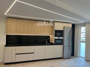Piso en venta en Salamanca, San Vicente Las Úrsulas. ESPECTACULAR VIVIENDA DE 120 M CON PROYECTO DE REFORMA INTEGRAL DE LUJO JUNTO A PLAZA DE LA FUENTE!. Pisos.