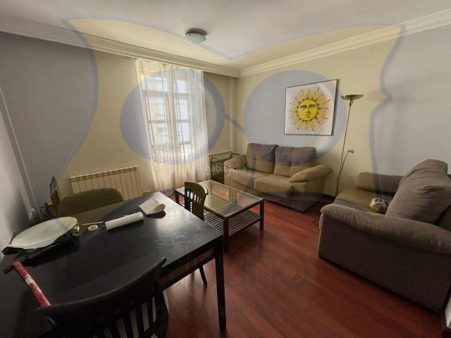 Piso en venta en Salamanca, San Vicente Las Úrsulas. PLENO CENTRO. Junto Plaza La Fuente. Ideal inversores. Vivienda alquilada. A 2 minutos de la Plaza Mayor y a 10 minutos de Hospita. Pisos.
