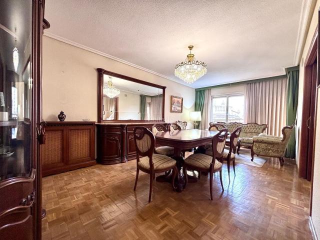 Piso en venta en Salamanca, Sancti Spiritus San Juan. GRAN PISO EN EL CENTRO. Pisos.