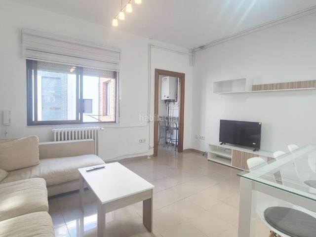 Piso en venta en Salamanca, Sancti Spiritus San Juan. PISO EN VENTA EN EL CENTRO HISTÓRICO DE SALAMANCA. Urbis te ofrece un piso en venta en el centro de Salamanca. Pisos.
