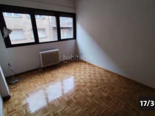 Piso en venta en Salamanca, Salesas. VIVIENDA AMPLIA Y LUMINOSA CON GARAJE Y TRASTERO. Pisos.
