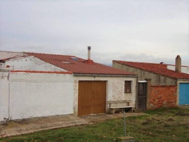 Piso en Venta en Salas de los Infantes