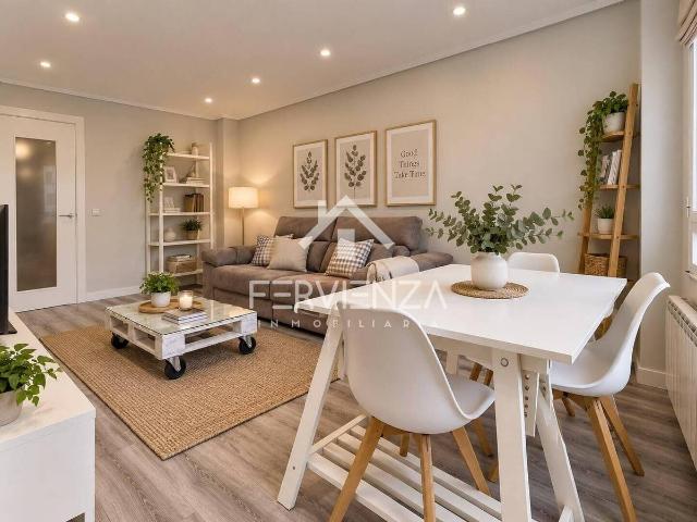 Piso en Venta en Salesas Foncalada Campoamor