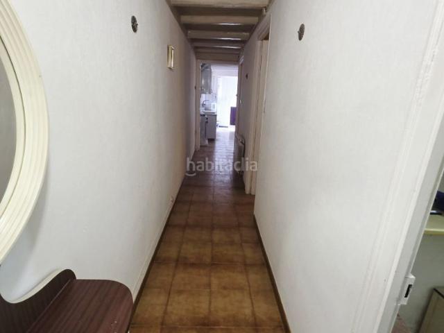 Piso en venta en Sallent. ? ¡Gran oportunidad en Sallent! Amplio piso de 170 m² con terraza y balcón. Pisos.