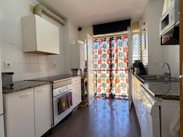 Piso en venta en Sallent. Oportunidad en Sallent! Venta de piso amplio y adaptadoPMR en Sallent. Pisos.