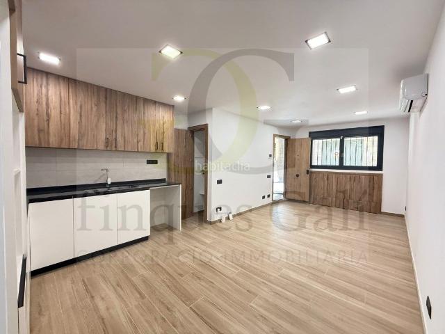 Piso en venta en Sallent. Sallent Planta baja totalmente reformada de 2 habitaciones ideal para parejas. Pisos.