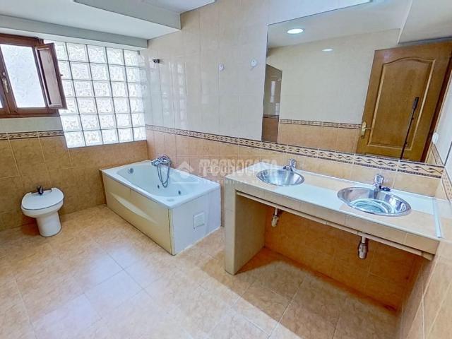 Piso en venta en Sallent. Piso en venta en Sallent. Pisos.