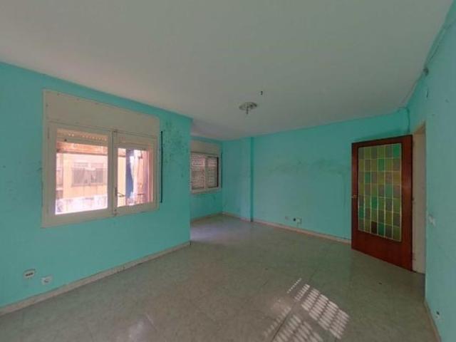 Piso en venta en Salt, Calle torras i bages 4