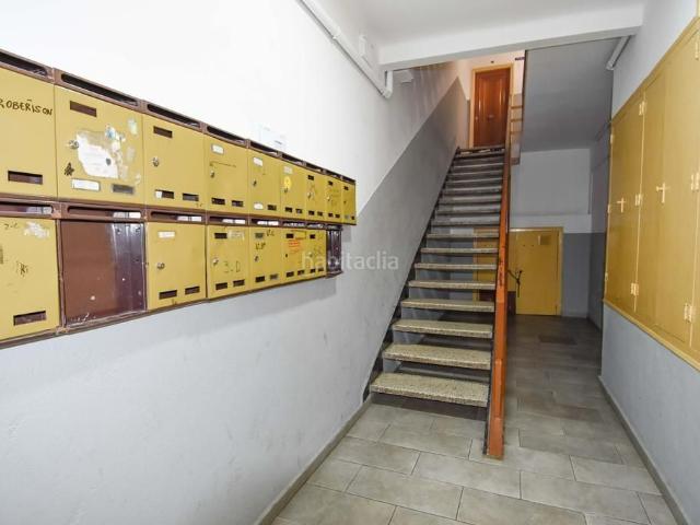 Piso en venta en Salt, Centre. ALQUILADO a 775mes SOLO PARA INVERSORES!. Pisos.