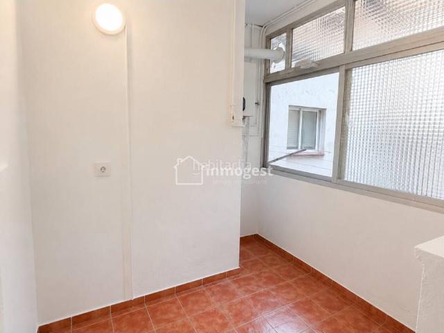 Piso en venta en Salt, Centre. PISO EN VENTA EN SALT, CALLE TORRAS I BAGES!. Pisos.
