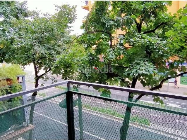 Piso en venta en Salt, Mas Masó Hospital. PISO EN SALT PRECIO 100 POR 100 FINANCIADO AMPLIO 3 HABITACIONES 2 BAÑOS BALCON PATIO TERRAZA ASCENSOR. Pisos.