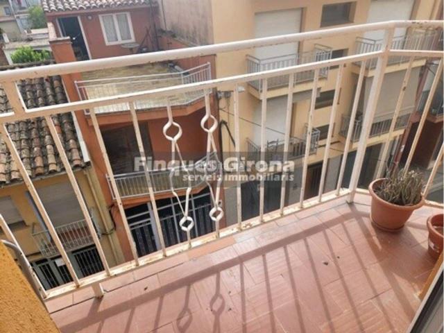 Piso en venta en Salt, Veïnat. apartamento de 1 dormitorio en el Vecindario de Salt. Pisos.