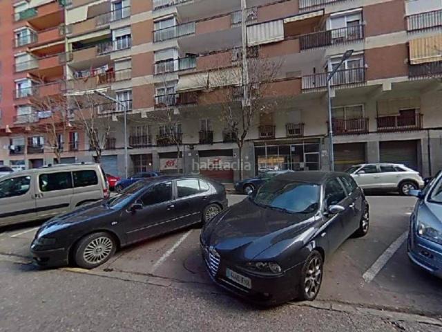 Piso en venta en Salt, Veïnat. Piso alquilado en venta en Barri dels Escriptors. Pisos.