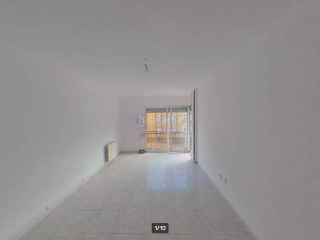 Piso en venta en Salt, Veïnat. Piso en Venta Ideal Inversores. Pisos.