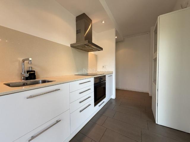 Piso en venta en Salt, Veïnat. PISO LUMINOSO DE 2 HABITACIONES CON BALCÓN Y PLAZA DE GARAJE EN SALT ZONA DEL VEÏNAT. Pisos.