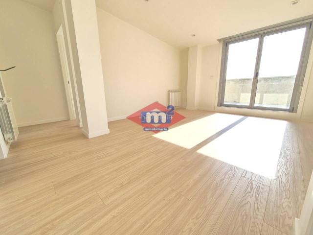 Piso en venta en Salvaterra de Miño. Ático con gran terraza privada y encanto especial. Pisos Salvaterra de.