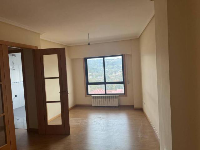 Piso en Venta en San Cibrao das Viñas