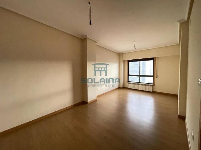 Piso en Venta en San Cibrao das Viñas