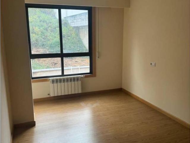 Piso en Venta en San Cibrao das Viñas