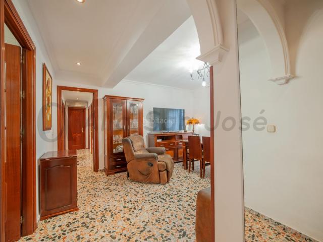 Piso en venta en San Jose de la Rinconada. PISO EN VENTA EN BARRIADA DE LA PAZ. SAN JOSÉ DE LA RINCONADA. Pisos San Jose de la.