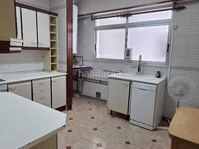 Piso en venta en San Juan de Alicante, Centro. Fabuloso piso en el centro de San Juan de Alicante con PISCINA. Pisos San Juan de.