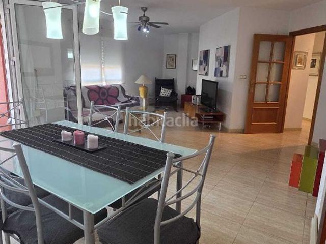 Piso en venta en San Juan de Alicante, Centro. Piso de cuatro habitaciones en inmejorable ubicación. Pisos San Juan de.
